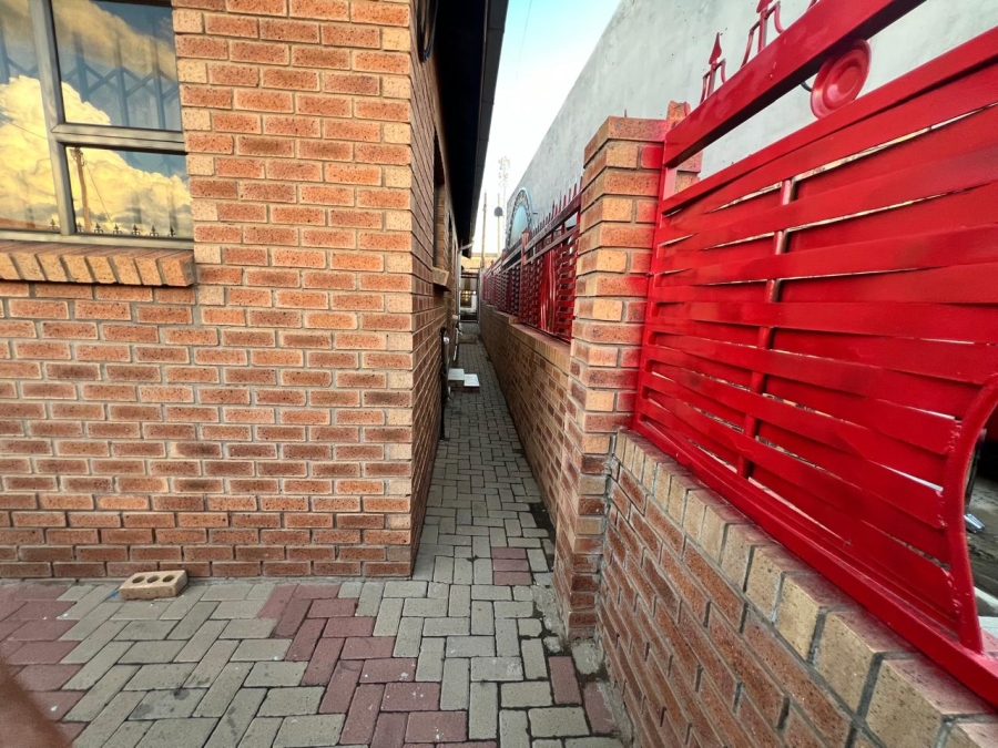 3 Bedroom Property for Sale in Blomanda Free State